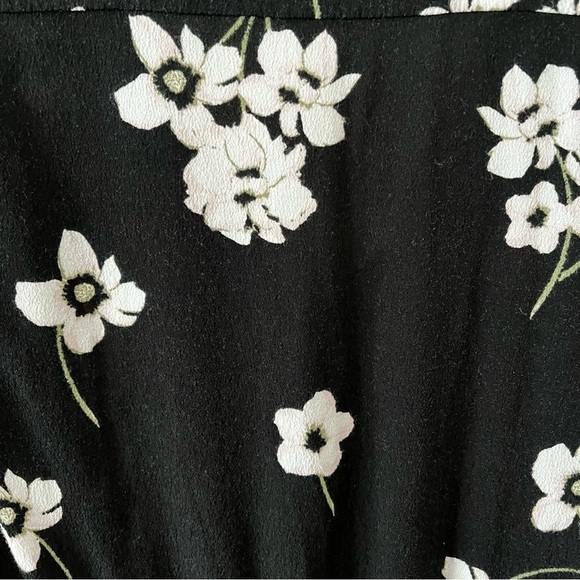 Elodie | Black Floral Cherry Blossom Peplum V-Neck Blouse, Medium - Picture 4 of 6